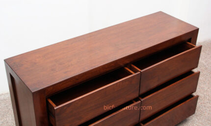 Wooden Chest of Drawers 18