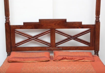 Four Poster Bed 3