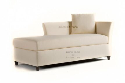 Cushioned chaise lounge teak structure 2