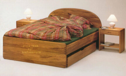 Bed in pure teak for childrens