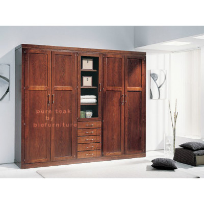 Wardrobe in pure teak wood with natural finish