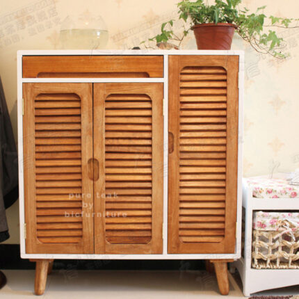 console type wooden shoe rack gives esthetic look
