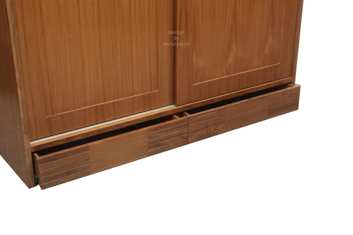 sliding wardrobe with drawer in bottom