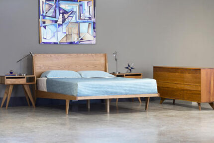 teak bed set with stylish design