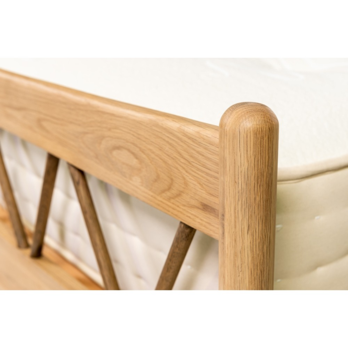Solidwood King Size Bed With Crafted Panels On The Head And Footboards 4
